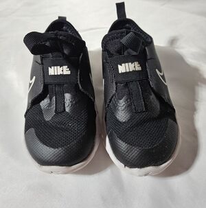 Black Nike Flex Runner 2 Toddler Size 7.5
